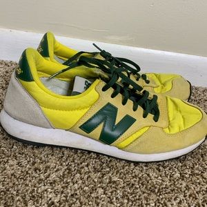 Mens new balance yellow and green sneakers sz 8